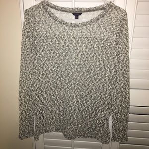 Aeropostale long-sleeve shirt / sweater